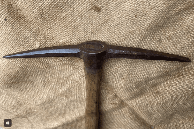 Vintage Brades 1686 Pick Hammer