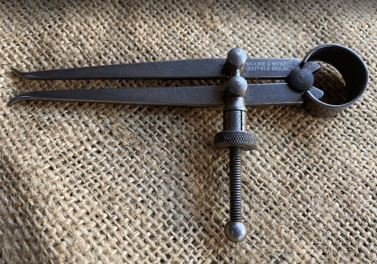 Vintage Moore & Wright fine adjust inside calipers - Image 2