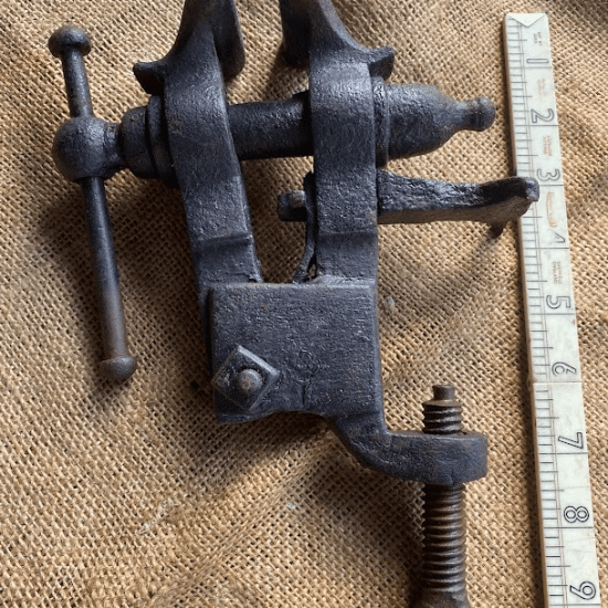 Vintage OLD Gunsmiths or Blacksmiths Bench Vice