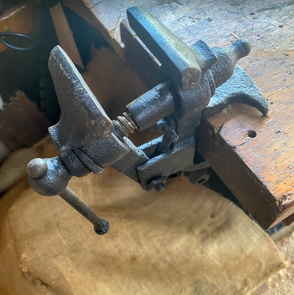 Vintage OLD Gunsmiths or Blacksmiths Bench Vice - Image 4