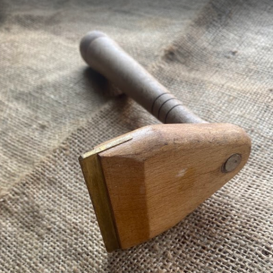 Veneering Hammer
