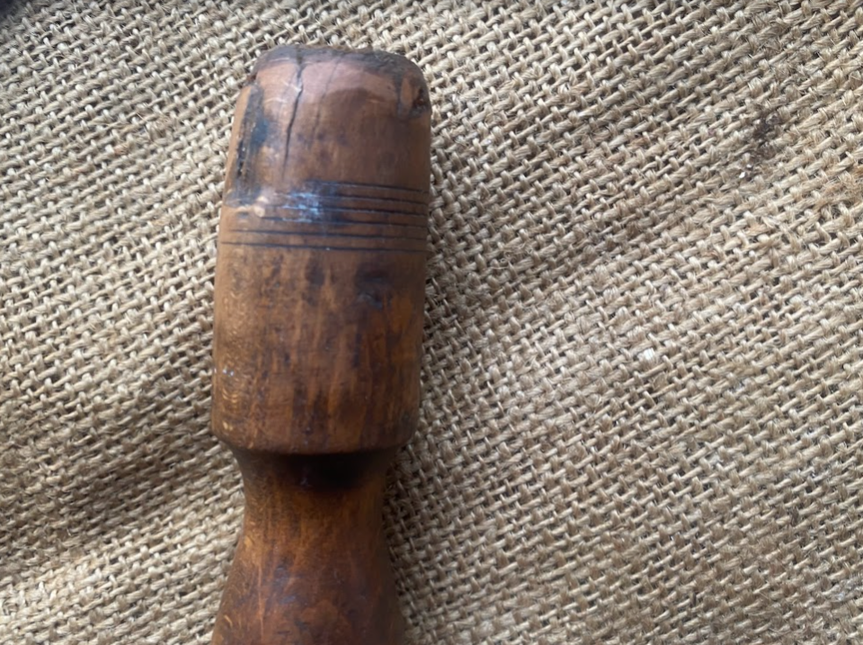 Vintage 1 1/2″ Firmer Chisel | W K & G Peace Eagle Works Sheffield - Image 8