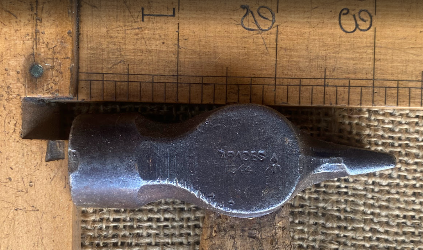 Vintage Brades Warrington-Pattern Cross-Pein Hammer Broad Arrow 1944 - Image 2